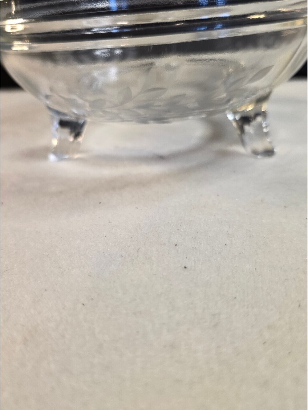 Vintage Clear Etched Glass Three-Footed Serving Bowl Leaf Design 6.25"
